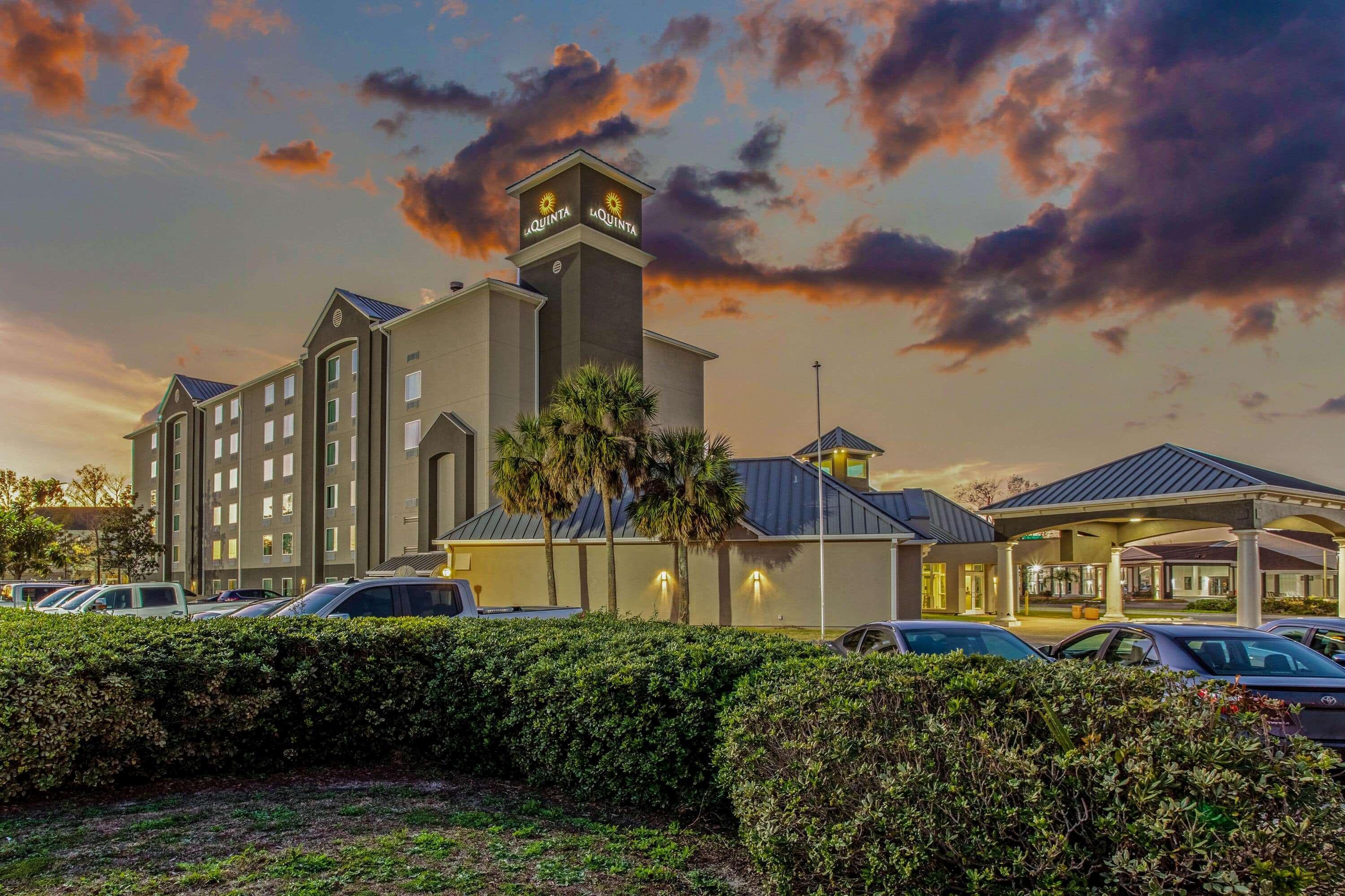 La Quinta Inn & Suites By Wyndham Панама Сити Екстериор снимка
