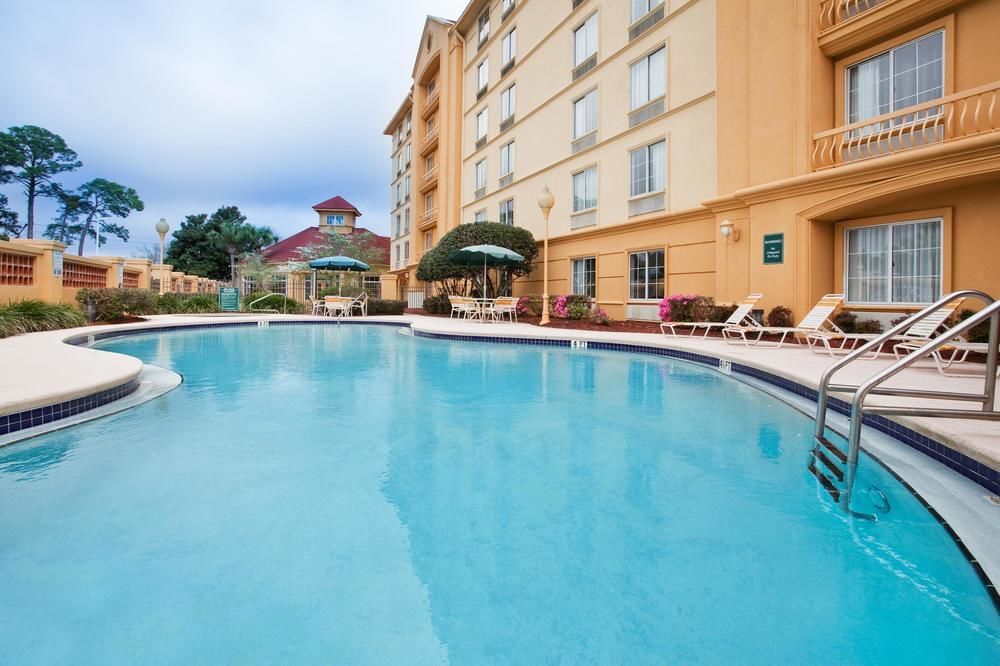 La Quinta Inn & Suites By Wyndham Панама Сити Екстериор снимка